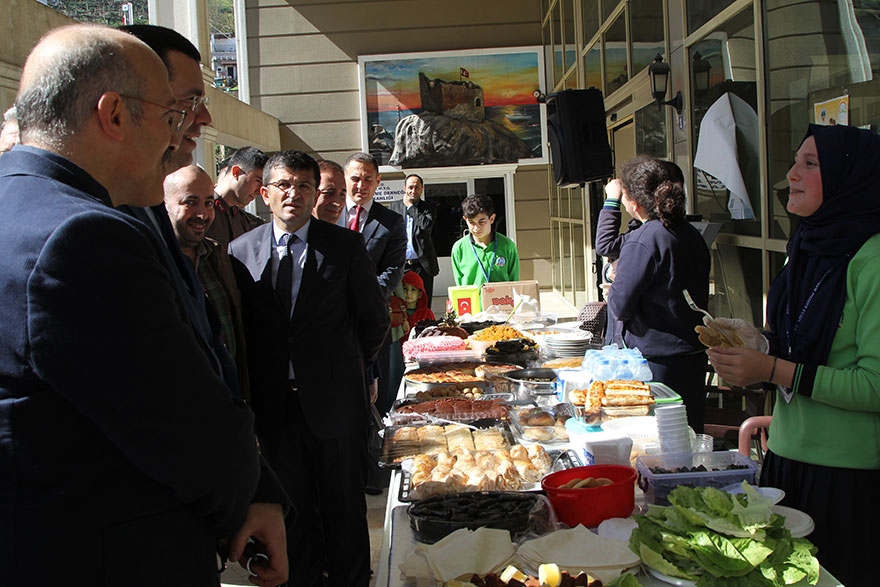 Pazar'da 'Çay Diyarından Zeytin Dalına' kermes 14