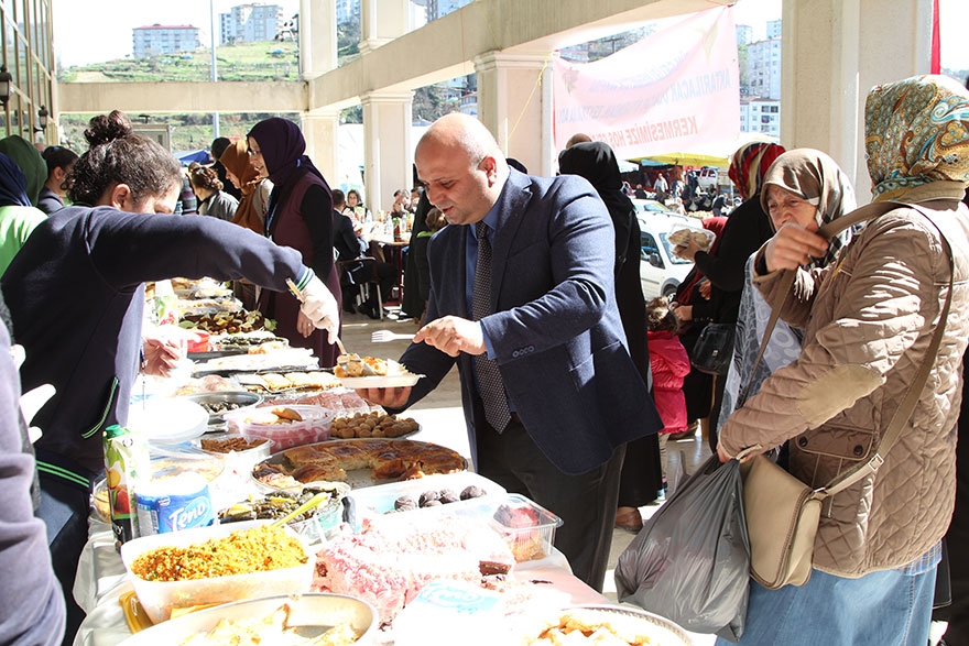 Pazar'da 'Çay Diyarından Zeytin Dalına' kermes 18