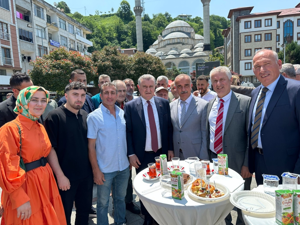 Pazar'daki bayramlaşmada projeler tartışıldı 10