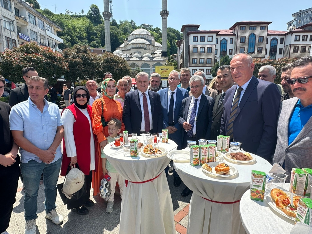 Pazar'daki bayramlaşmada projeler tartışıldı 18