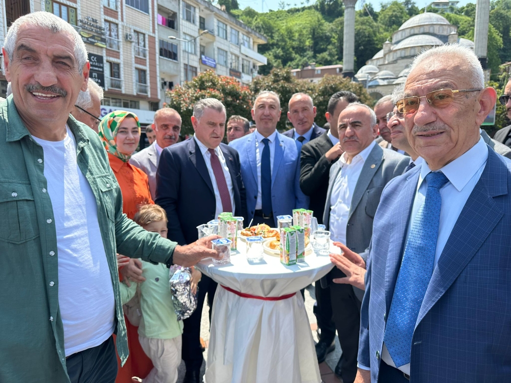 Pazar'daki bayramlaşmada projeler tartışıldı 3