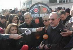 MHP'yi protesto etmek istediler!