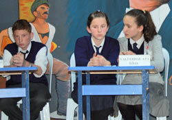 Pazar'da okullar yarıştı