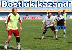 Polisle Jandarmanın dostluk maçı