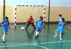 Bayanlar arası futbol turnuvası