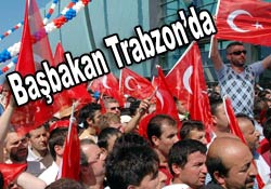 Trabzon'da bayraklı karşılama