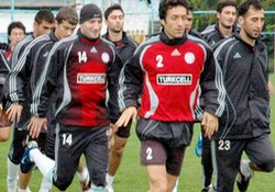 Rizespor Beşiktaş'ı gözüne kestirdi