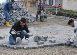 Katori mevkiine parke döşeniyor