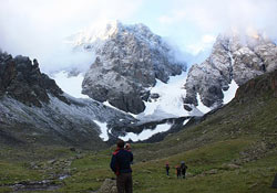 DAĞCILARA KAR ŞOKU