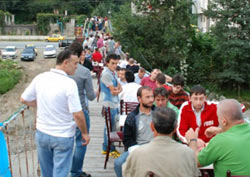 Asma köprü üstünde iftar keyfi