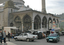 MESCİDDE KAMERA TARTIŞMASI!