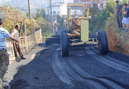 Pazar Sessizdere yolu asfaltlandı