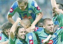 Rizespor 3 oyuncuyla görüştü