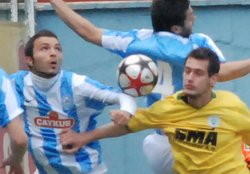 Pazarspor evinde gitti geldi: 3-2