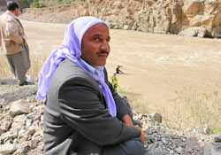 Çoruh Nehri'nde umutsuz bekleyiş