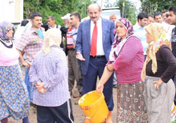 Rize Belediyesi yaraları saracak