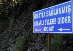 Halatla bağlanmış evlere gider!