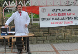 Doktor'dan tek kişilik eylem!