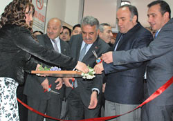 Pazar'da sergiyi Bakan Yazıcı açtı