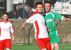 Pazar futbol turnuvasında 9. gün