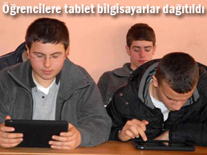 Rize'de öğrencilere tablet bilgisayarlar dağıtıldı