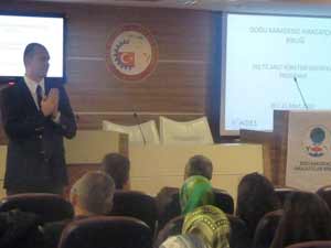 Rize’de ihracatçılara dış ticaret semineri