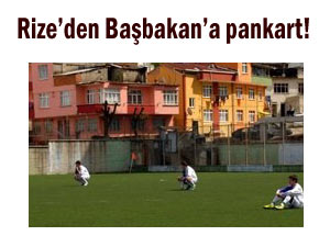 Güneysulu futbolculardan Başbakan'a pankart