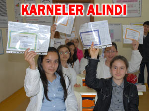 RİZE'DE 65 BİN ÖĞRENCİYE KARNE VERİLDİ