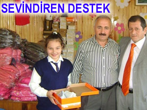 Mezun olduğu okulun öğrencilerini unutmadı