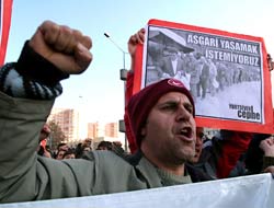 DİSK, ısrarla Taksim'e yürüyecek