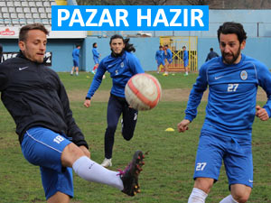 Pazarspor hentbolda İzmir, futbolda Pazar'da