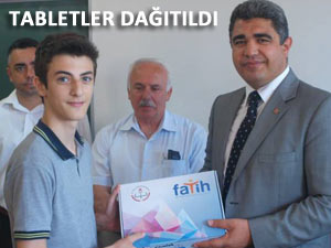 Pazar'da öğrencilere tabletleri dağıtıldı