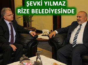 Şevki Yılmaz Rize’de eski makamını ziyaret etti