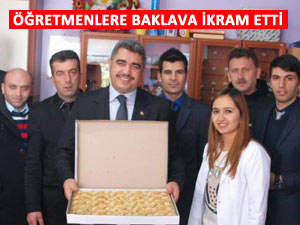 Pazar Kaymakamından öğretmenlere baklava