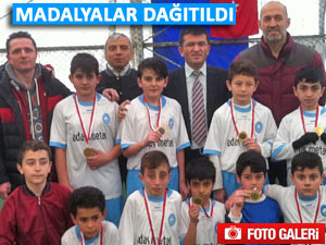 Pazar'da ortaokullar futbol turnuvası finali