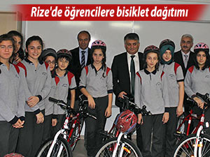 Rize'de öğrencilere bisiklet dağıtımına devam ediliyor
