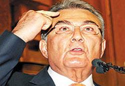Baykal, açıklama istedi