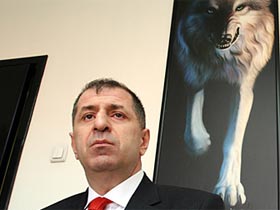 MHP'de kongre sancısı
