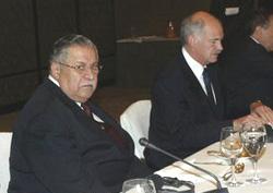 Barzani ve Talabanı salonu terketti