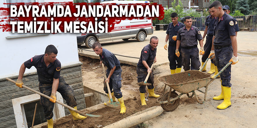 Bayramda jandarmadan temizlik mesaisi