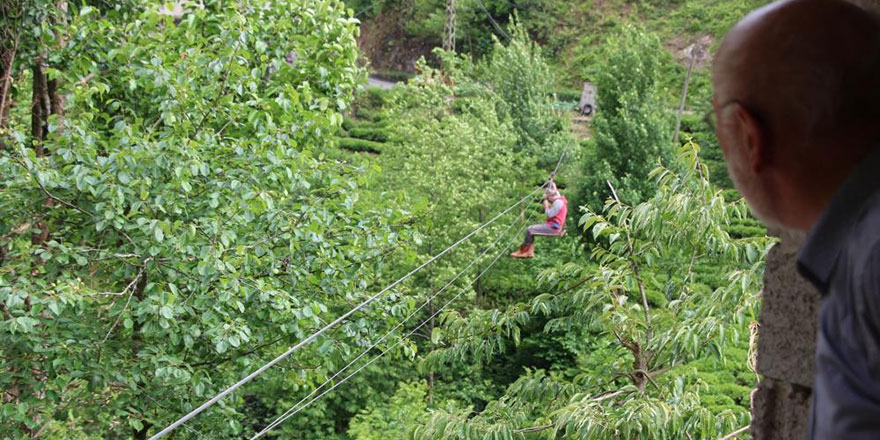 Rize'de ilkel teleferikler tartışılıyor