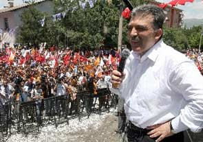 "Bu ne ihtiras Abdullah Bey!" dedi