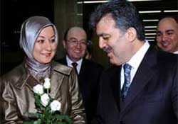 Cumhuri İslami: Türbanın Zaferi!