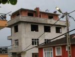 Rize'de kaçak kata yıkım