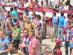 Trabzonspor taraftarı kampı bastı!