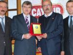 Rize ASKF'den Yüce'ye plaket