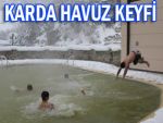 Rize'de -5 derece kar altında havuz keyfi