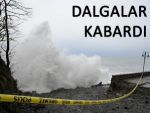 GÜRCÜ BALIKÇI DALGALARA KAPILDI