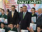 BAKAN YAZICI RİZE'DE TABLET DAĞITTI