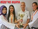 Rizeli karateciler madalyalarla döndü
